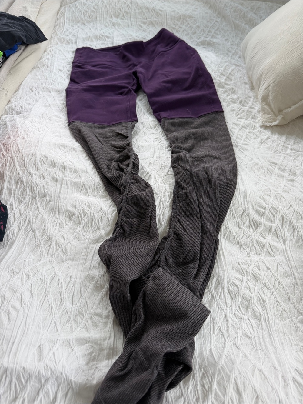 ALO Yoga Two-Tone Purple and Charcoal Ribbed Leggings